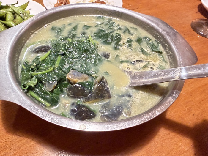 閒人居茶坊地瓜葉皮蛋湯